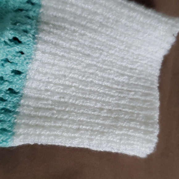 Med Knit Hoodie teal/white/blue/tan - Picture 5 of 5